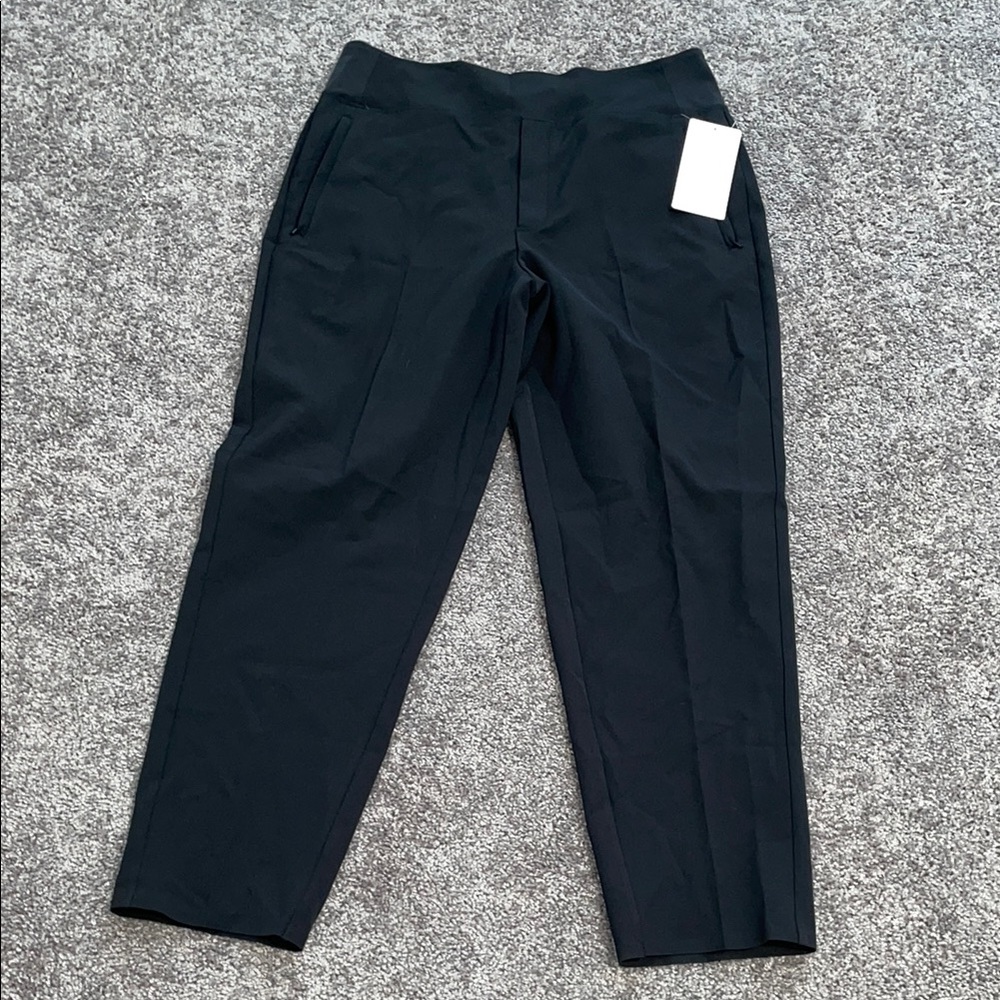 Athleta Black Ankle Cropped Pants with Elegant Creases